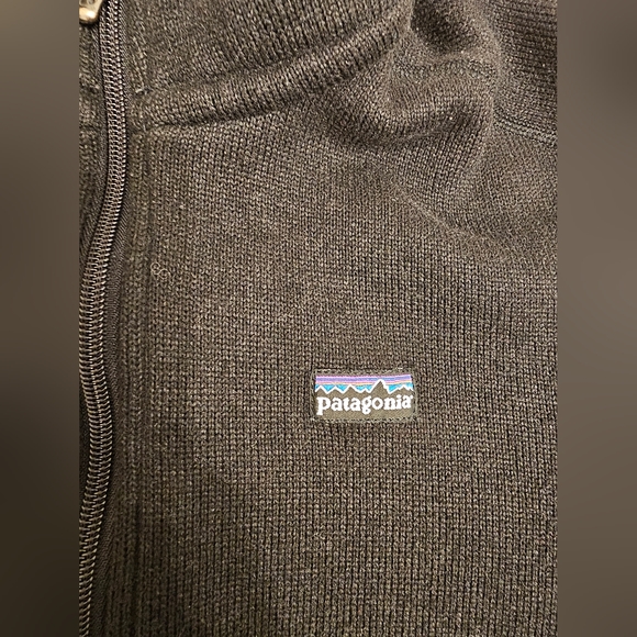 **SOLD** Patagonia sz Medium black zip up sweater - Picture 7 of 8